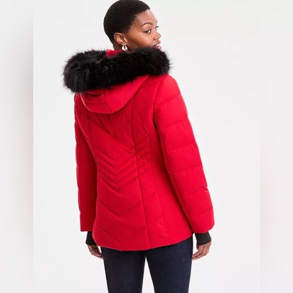 Michael Kors Red Puffer Jacket with Black Fur - Picture 4 of 7